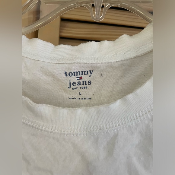 Y2k Tommy Hilfiger sleeveless tee large - Picture 2 of 3